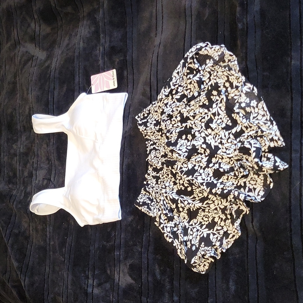 Sport bra & flowy shorts bundle